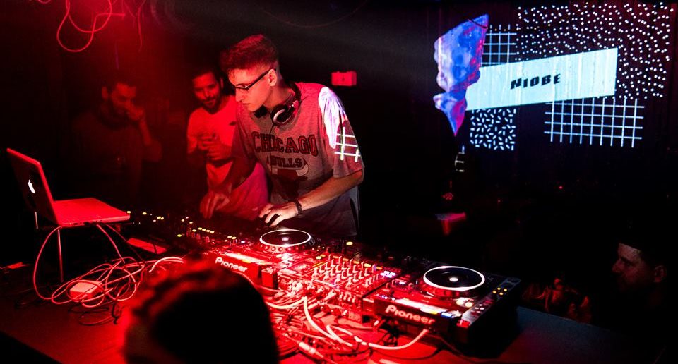 Niobe na Illectricity Nucomers večeri