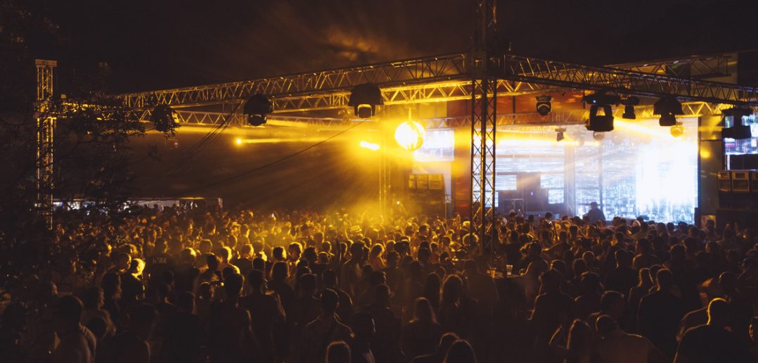 Outlook i Dimensions