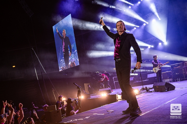 Veliki koncert kultnog benda Psihomodo Pop u Areni Zagreb u sklopu turneje "Vjerujem u čuda" s kojom obilježavaju četrdeset godina karijere.