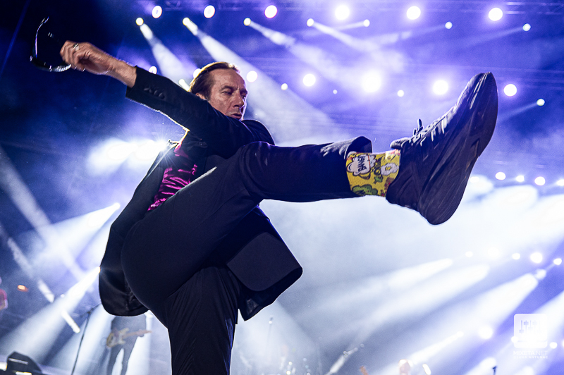 Veliki koncert kultnog benda Psihomodo Pop u Areni Zagreb u sklopu turneje "Vjerujem u čuda" s kojom obilježavaju četrdeset godina karijere.