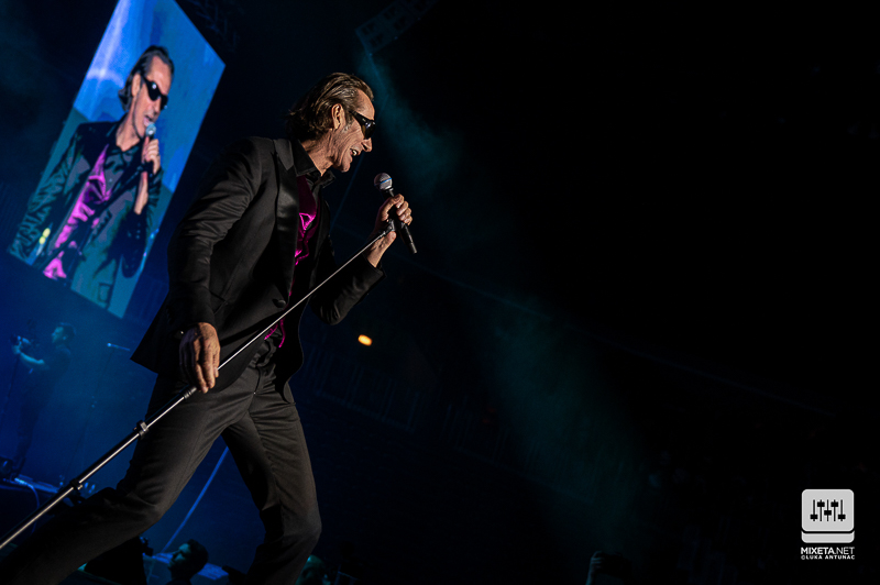 Veliki koncert kultnog benda Psihomodo Pop u Areni Zagreb u sklopu turneje "Vjerujem u čuda" s kojom obilježavaju četrdeset godina karijere.