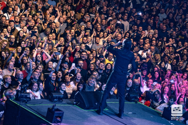 Veliki koncert kultnog benda Psihomodo Pop u Areni Zagreb u sklopu turneje "Vjerujem u čuda" s kojom obilježavaju četrdeset godina karijere.
