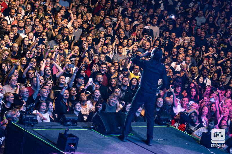 Veliki koncert kultnog benda Psihomodo Pop u Areni Zagreb u sklopu turneje "Vjerujem u čuda" s kojom obilježavaju četrdeset godina karijere.