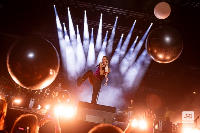 Veliki koncert kultnog benda Psihomodo Pop u Areni Zagreb u sklopu turneje "Vjerujem u čuda" s kojom obilježavaju četrdeset godina karijere.