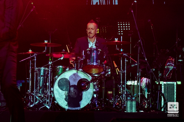 Veliki koncert kultnog benda Psihomodo Pop u Areni Zagreb u sklopu turneje "Vjerujem u čuda" s kojom obilježavaju četrdeset godina karijere.