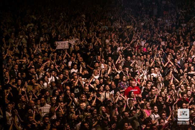 Veliki koncert kultnog benda Psihomodo Pop u Areni Zagreb u sklopu turneje "Vjerujem u čuda" s kojom obilježavaju četrdeset godina karijere.