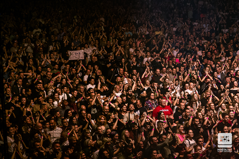 Veliki koncert kultnog benda Psihomodo Pop u Areni Zagreb u sklopu turneje "Vjerujem u čuda" s kojom obilježavaju četrdeset godina karijere.