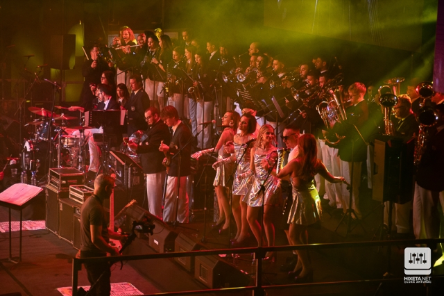 Veliki koncert kultnog benda Psihomodo Pop u Areni Zagreb u sklopu turneje "Vjerujem u čuda" s kojom obilježavaju četrdeset godina karijere.