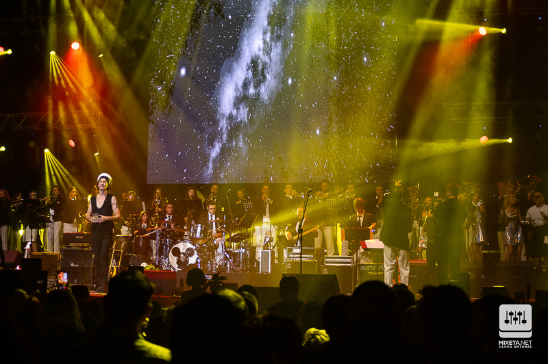 Veliki koncert kultnog benda Psihomodo Pop u Areni Zagreb u sklopu turneje "Vjerujem u čuda" s kojom obilježavaju četrdeset godina karijere.