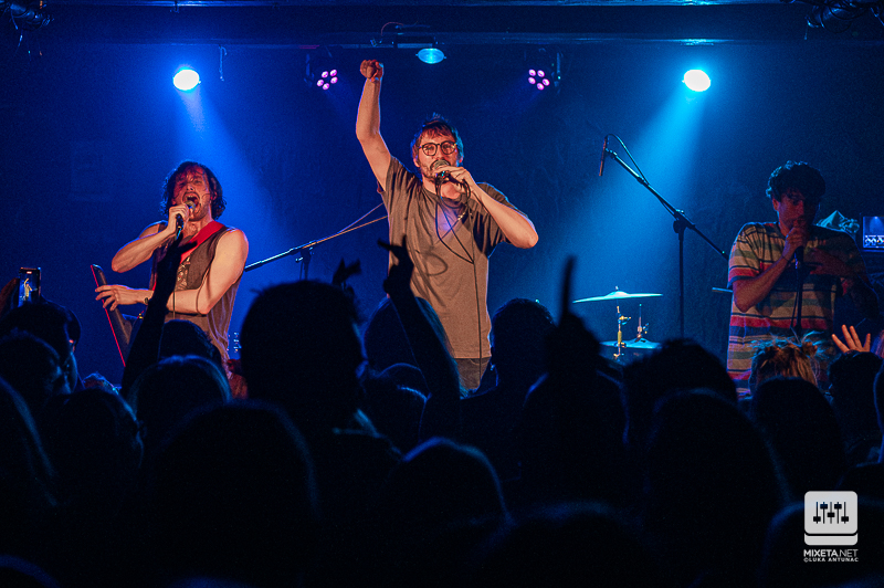 Antun Aleksa IDEM je u rasprodanom AKC Attacku održao posljednji koncert iz ere albuma "poyy".