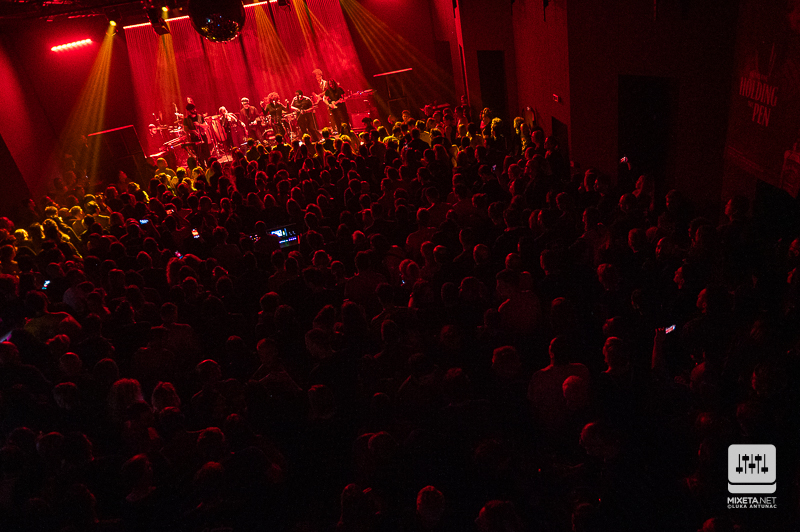 Japanski Kyoto Jazz Massive je u srijedu 27.11. održao koncert za pamćenje u rasprodanom zagrebačkom klubu Peti Kupe.