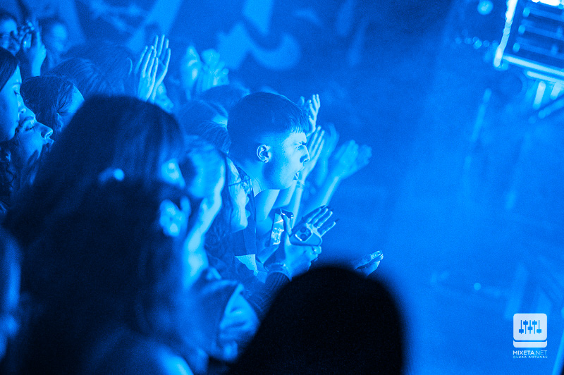 Buč Kesidi u Vintage Industrial Bar-u // Photo by Luka Antunac