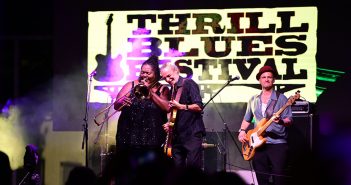 Crystal Thomas na Thrill Blues Festivalu 2025.